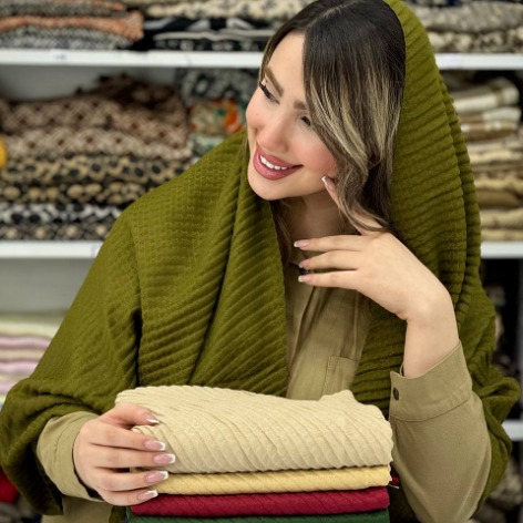 تصویر شال پلیسه صدفی منگوله دار کد 3098 